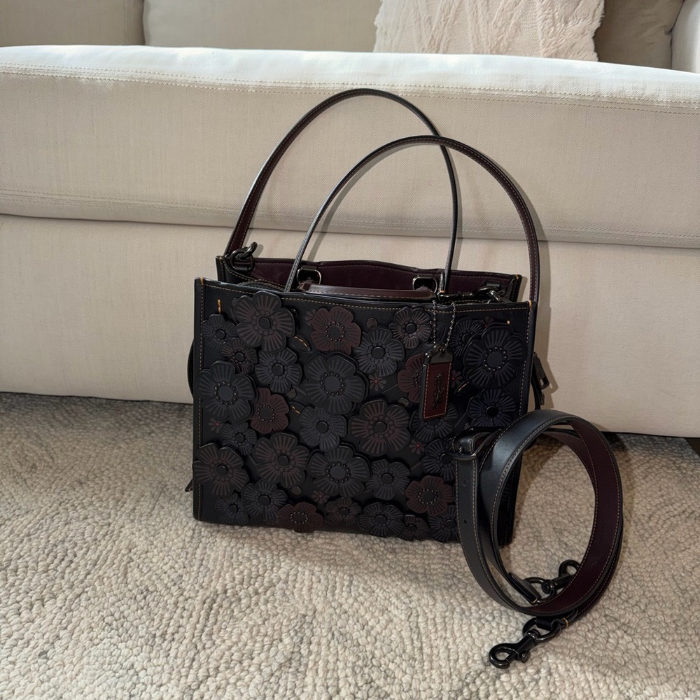 Coach Rogue 30 Colorblock Tea Rose Applique Satchel Glovetanned Leather Burgundy - Picture 3 of 12